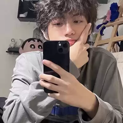 苍傲玉